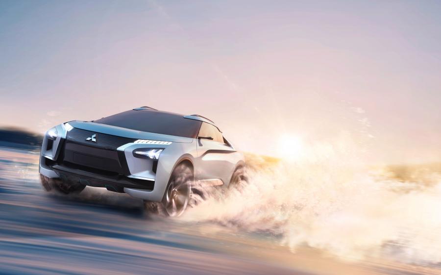  Mitsubishi e-Evolution Concept 2017 года  (фото 31 из 40)